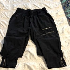 Fabletics pants size small. In new like condition.
